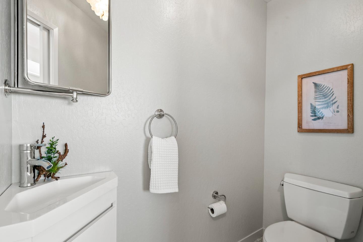 Detail Gallery Image 34 of 63 For 1975 Seascape Blvd, Aptos,  CA 95003 - 3 Beds | 2/1 Baths