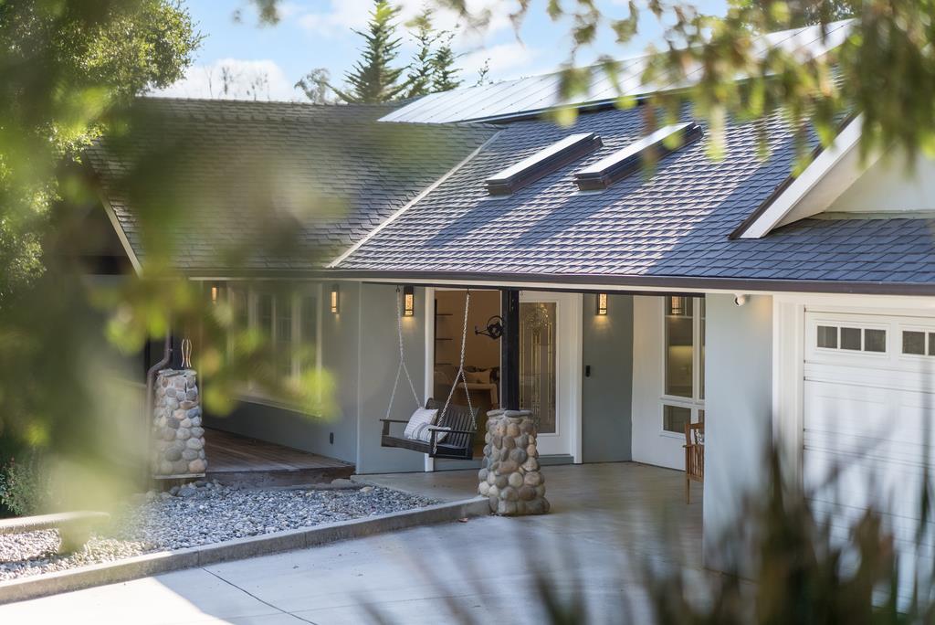 Detail Gallery Image 1 of 49 For 121 Day Valley Ln, Aptos,  CA 95003 - 3 Beds | 3/1 Baths