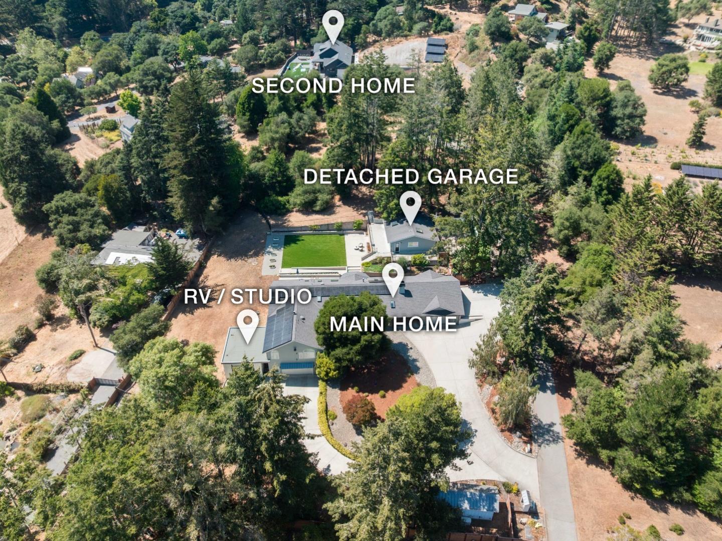 Detail Gallery Image 2 of 49 For 121 Day Valley Ln, Aptos,  CA 95003 - 3 Beds | 3/1 Baths