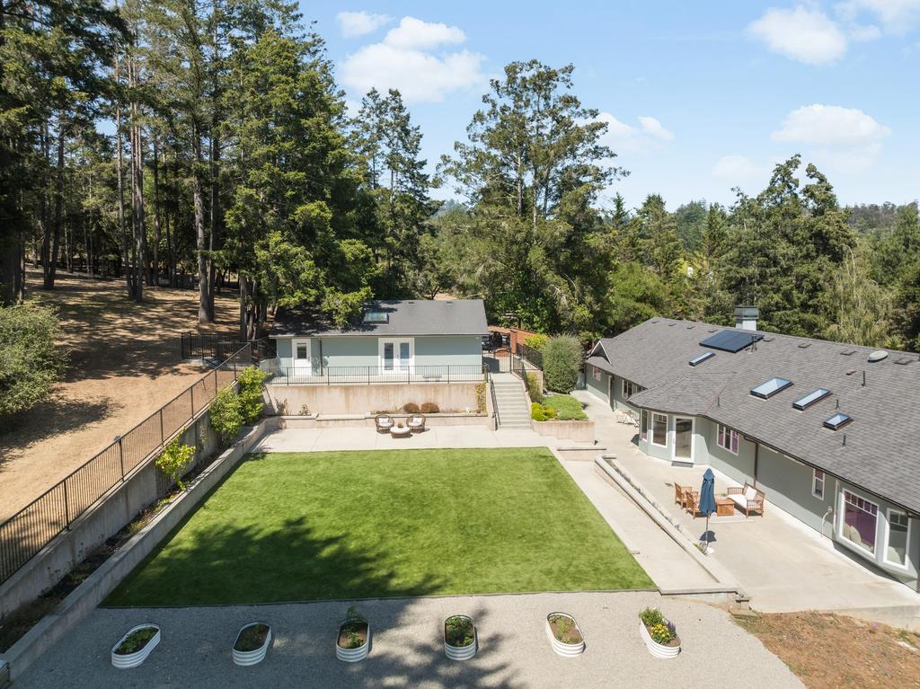 Detail Gallery Image 34 of 49 For 121 Day Valley Ln, Aptos,  CA 95003 - 3 Beds | 3/1 Baths