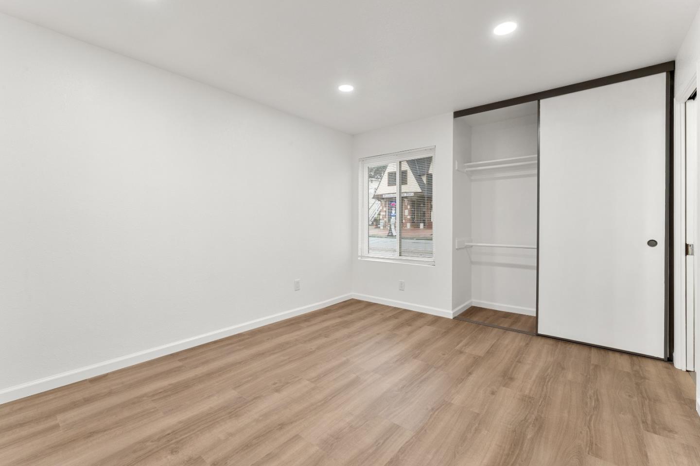 Detail Gallery Image 11 of 36 For 17-25 Devonshire Blvd, San Carlos,  CA 94070 - – Beds | – Baths