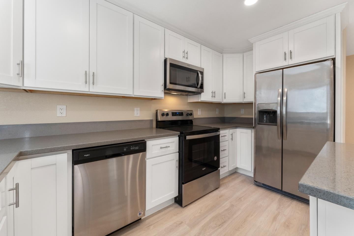 Detail Gallery Image 25 of 36 For 17-25 Devonshire Blvd, San Carlos,  CA 94070 - – Beds | – Baths