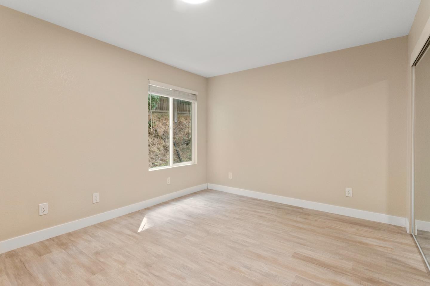 Detail Gallery Image 34 of 36 For 17-25 Devonshire Blvd, San Carlos,  CA 94070 - – Beds | – Baths