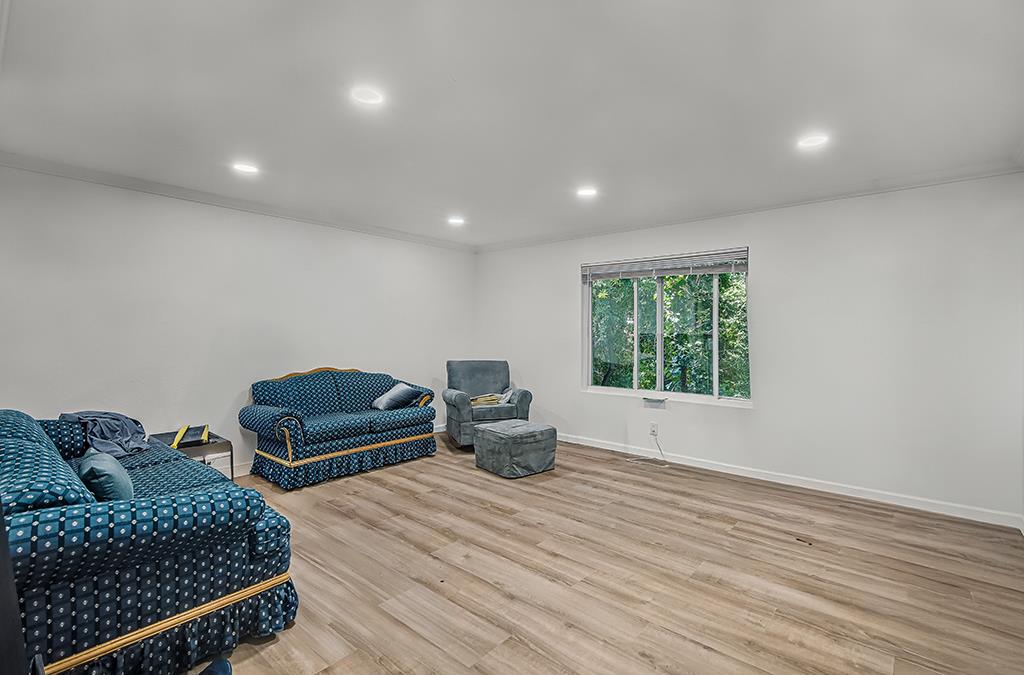 Detail Gallery Image 6 of 36 For 17-25 Devonshire Blvd, San Carlos,  CA 94070 - – Beds | – Baths