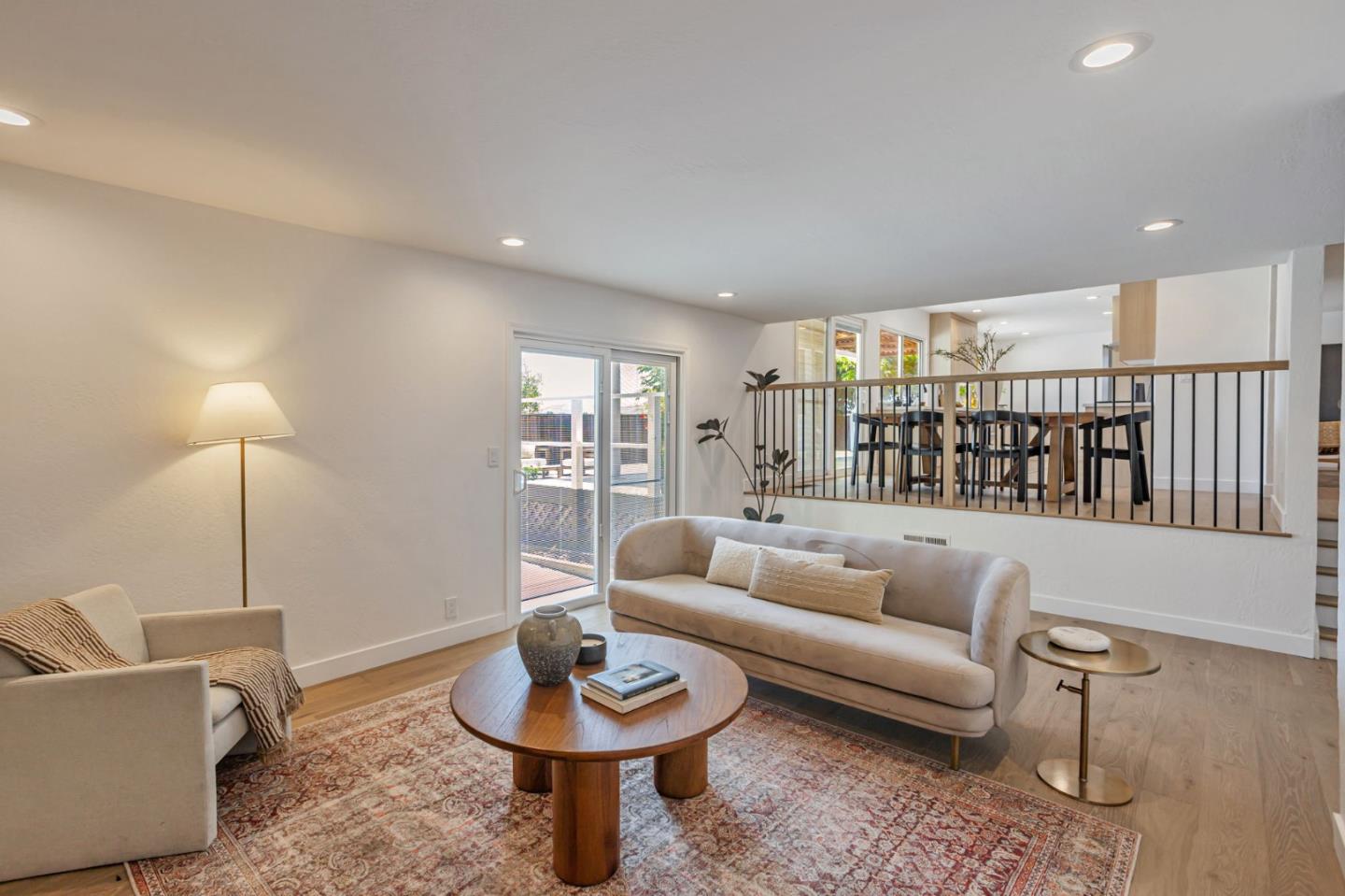 Detail Gallery Image 13 of 77 For 4852 Birmingham Dr, San Jose,  CA 95136 - 4 Beds | 2/1 Baths