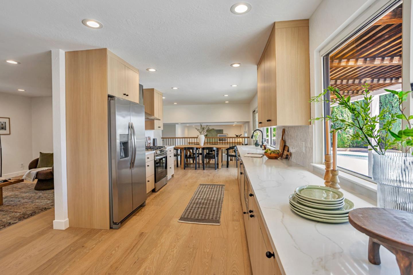 Detail Gallery Image 15 of 77 For 4852 Birmingham Dr, San Jose,  CA 95136 - 4 Beds | 2/1 Baths