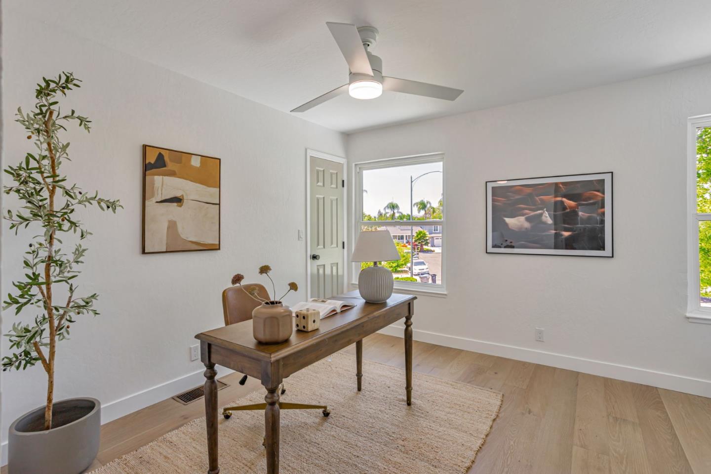 Detail Gallery Image 20 of 77 For 4852 Birmingham Dr, San Jose,  CA 95136 - 4 Beds | 2/1 Baths