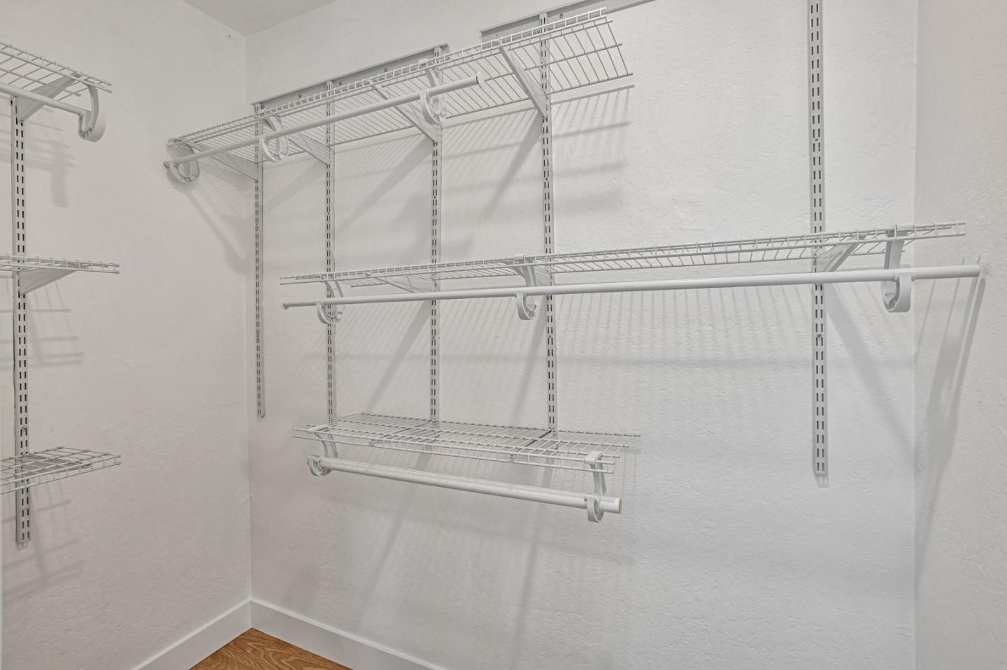 Detail Gallery Image 30 of 77 For 4852 Birmingham Dr, San Jose,  CA 95136 - 4 Beds | 2/1 Baths