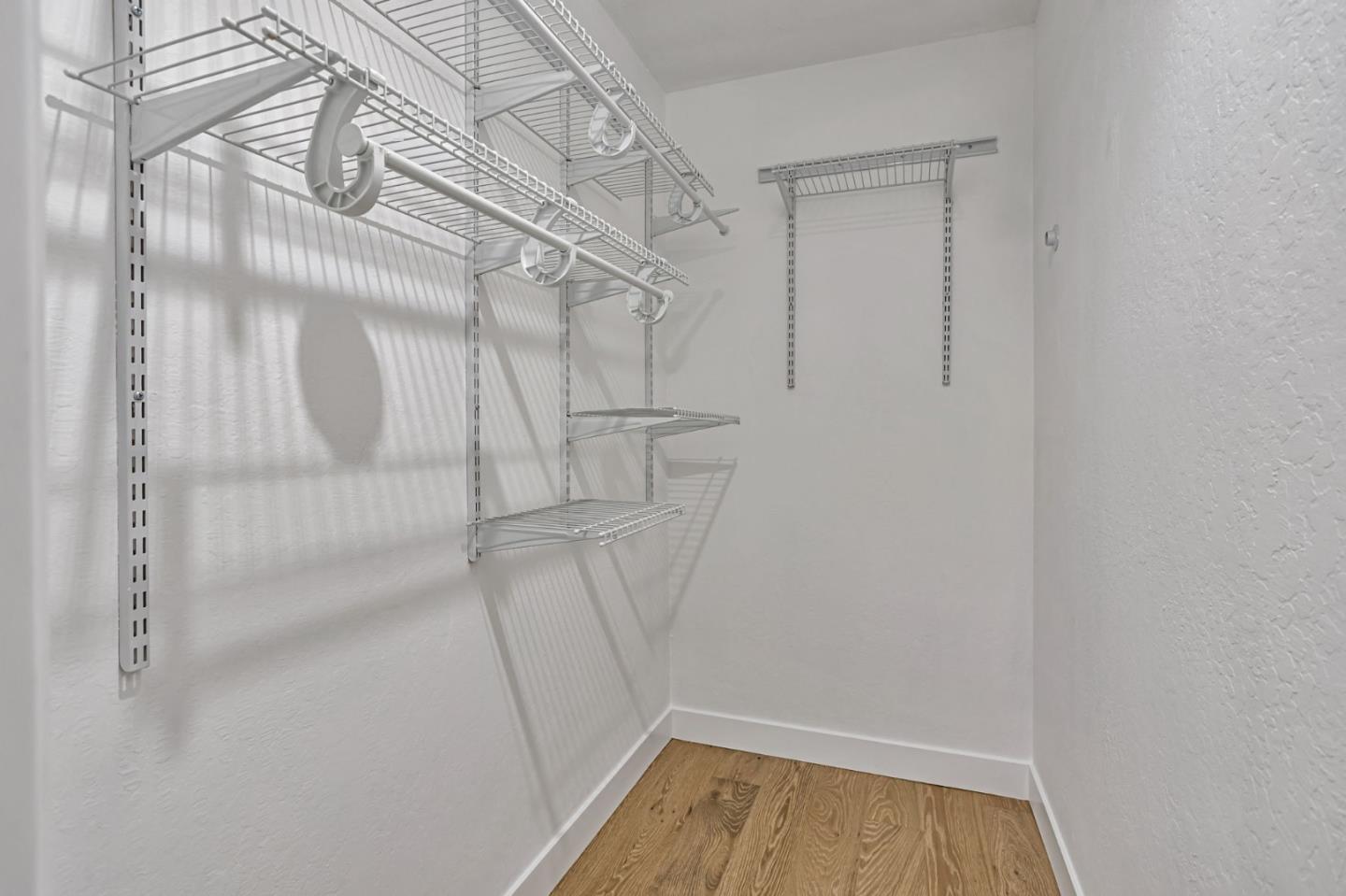 Detail Gallery Image 31 of 77 For 4852 Birmingham Dr, San Jose,  CA 95136 - 4 Beds | 2/1 Baths