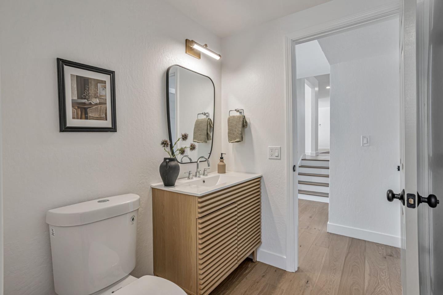 Detail Gallery Image 34 of 77 For 4852 Birmingham Dr, San Jose,  CA 95136 - 4 Beds | 2/1 Baths
