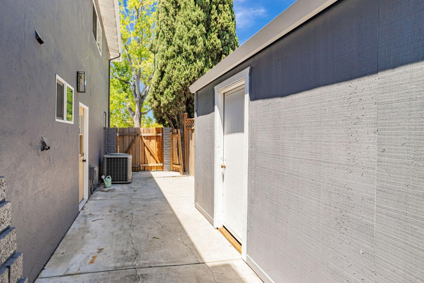Detail Gallery Image 43 of 77 For 4852 Birmingham Dr, San Jose,  CA 95136 - 4 Beds | 2/1 Baths