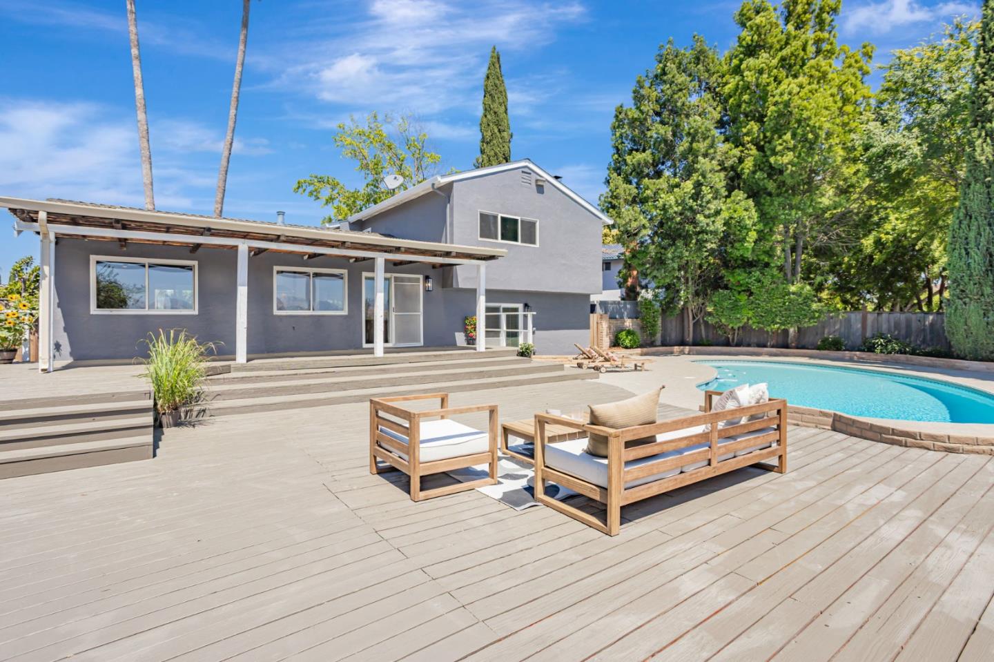Detail Gallery Image 46 of 77 For 4852 Birmingham Dr, San Jose,  CA 95136 - 4 Beds | 2/1 Baths