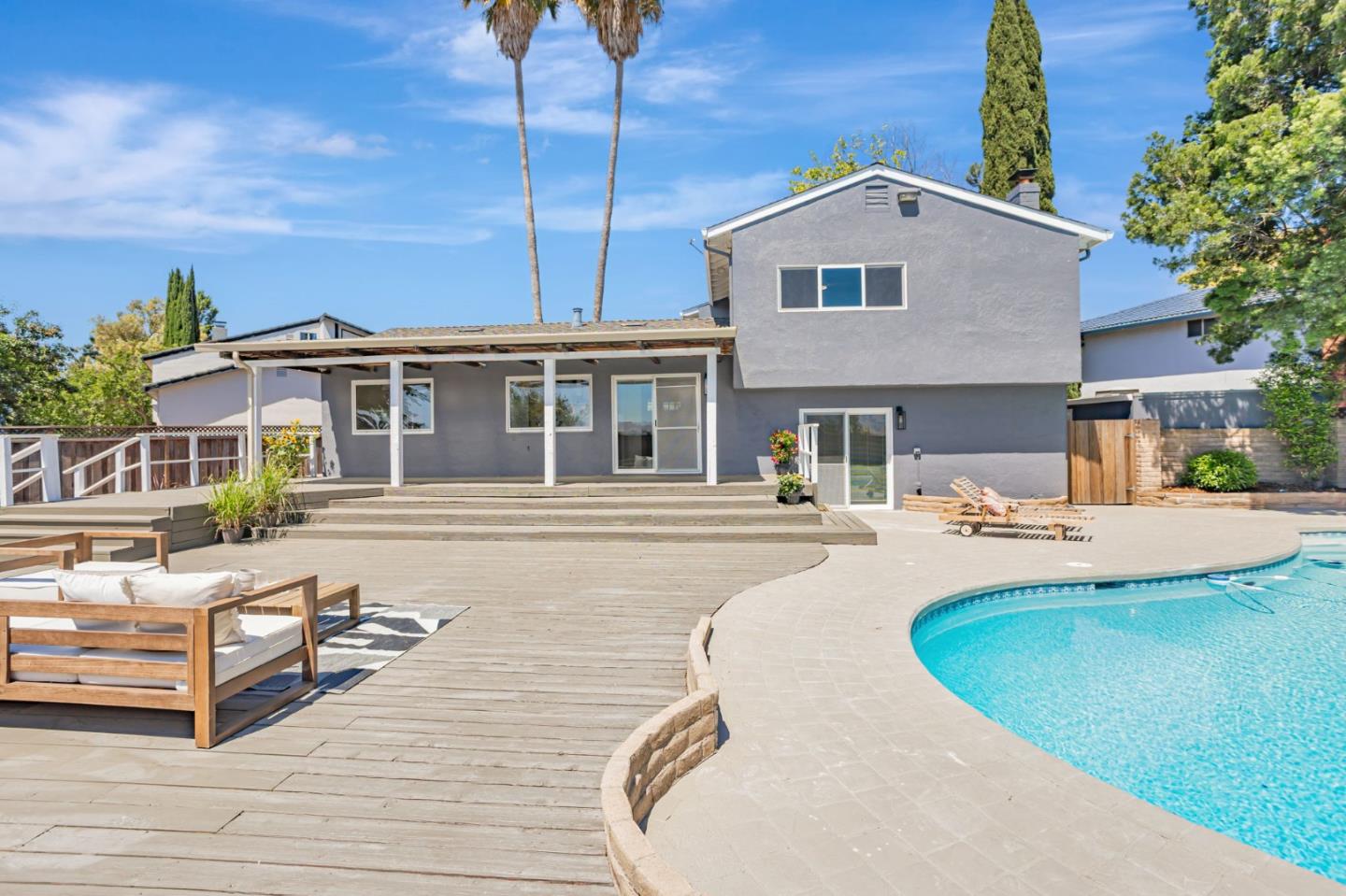 Detail Gallery Image 47 of 77 For 4852 Birmingham Dr, San Jose,  CA 95136 - 4 Beds | 2/1 Baths