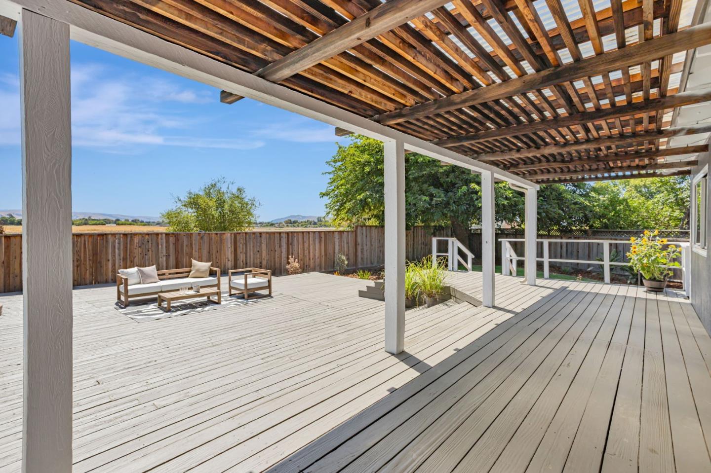 Detail Gallery Image 51 of 77 For 4852 Birmingham Dr, San Jose,  CA 95136 - 4 Beds | 2/1 Baths