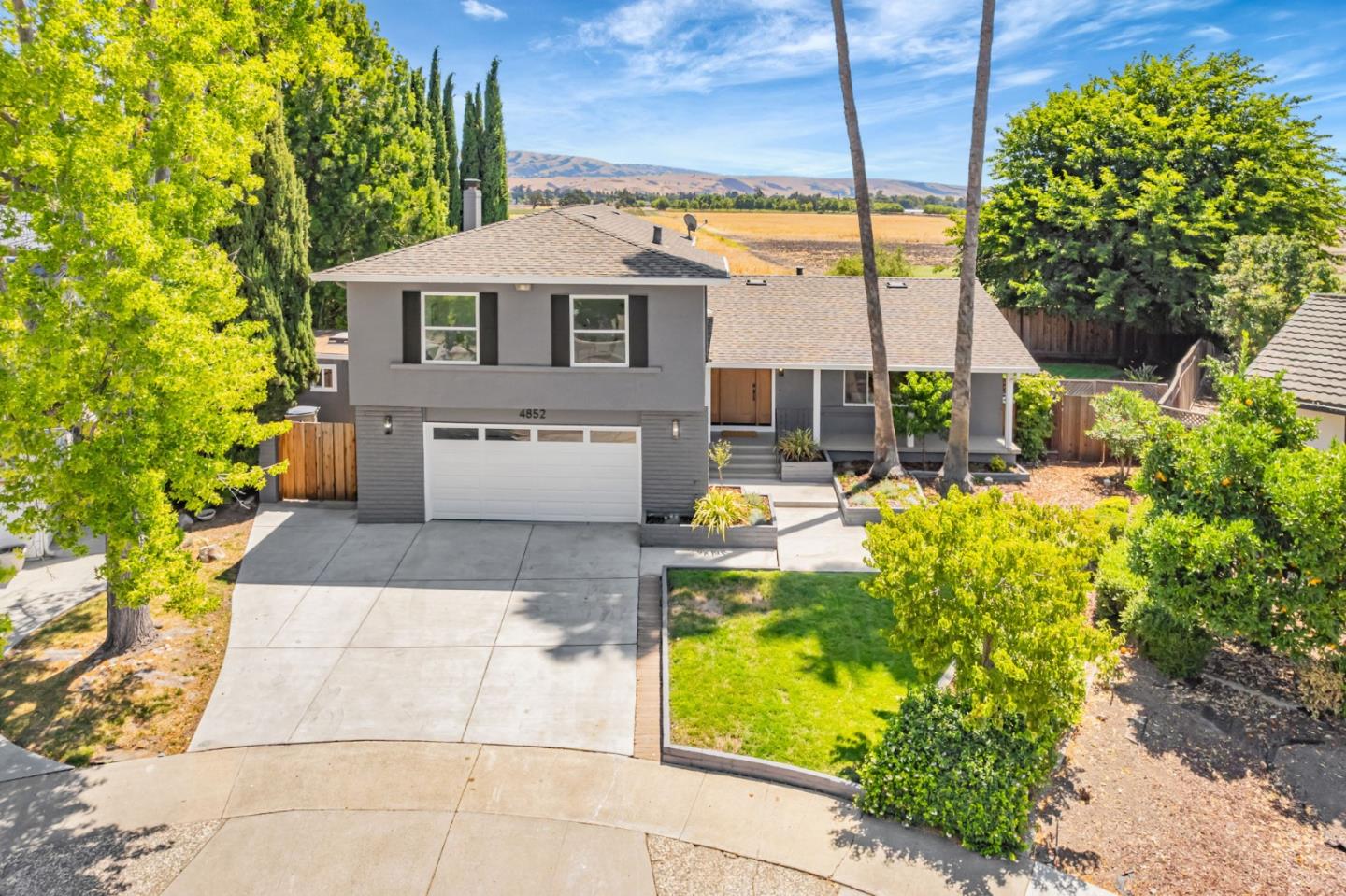 Detail Gallery Image 55 of 77 For 4852 Birmingham Dr, San Jose,  CA 95136 - 4 Beds | 2/1 Baths
