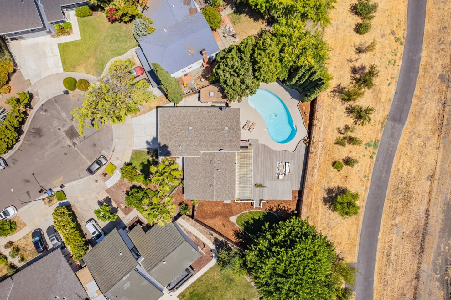 Detail Gallery Image 61 of 77 For 4852 Birmingham Dr, San Jose,  CA 95136 - 4 Beds | 2/1 Baths