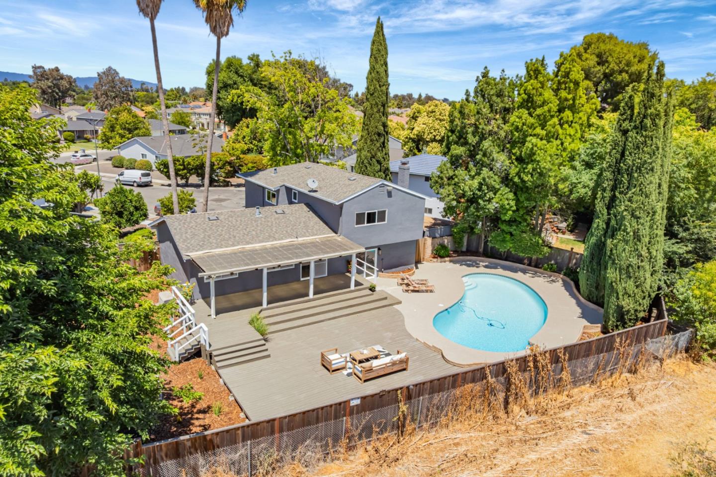 Detail Gallery Image 63 of 77 For 4852 Birmingham Dr, San Jose,  CA 95136 - 4 Beds | 2/1 Baths