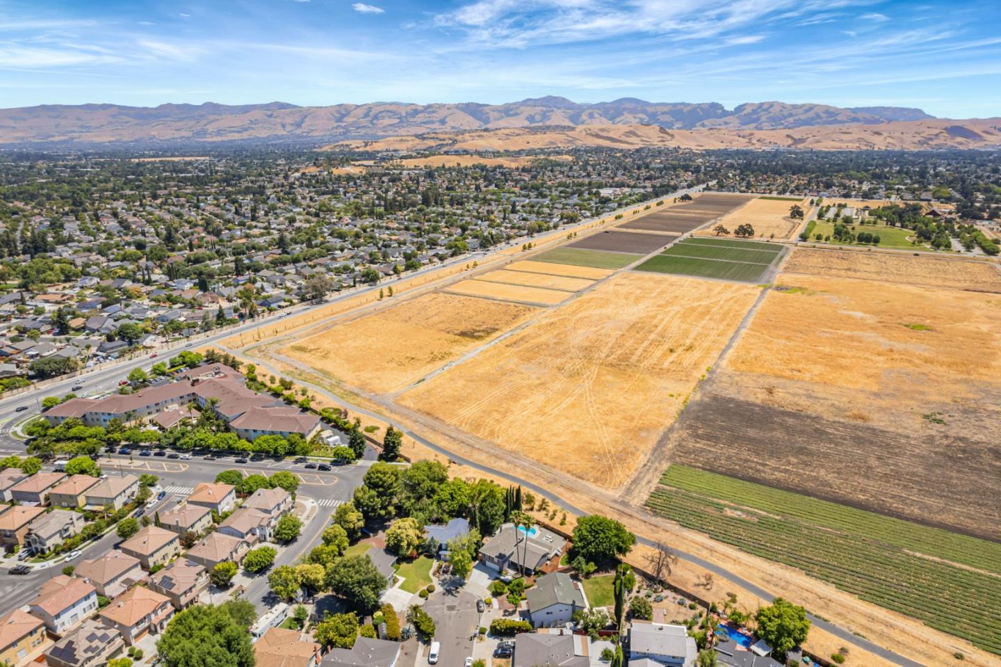Detail Gallery Image 75 of 77 For 4852 Birmingham Dr, San Jose,  CA 95136 - 4 Beds | 2/1 Baths