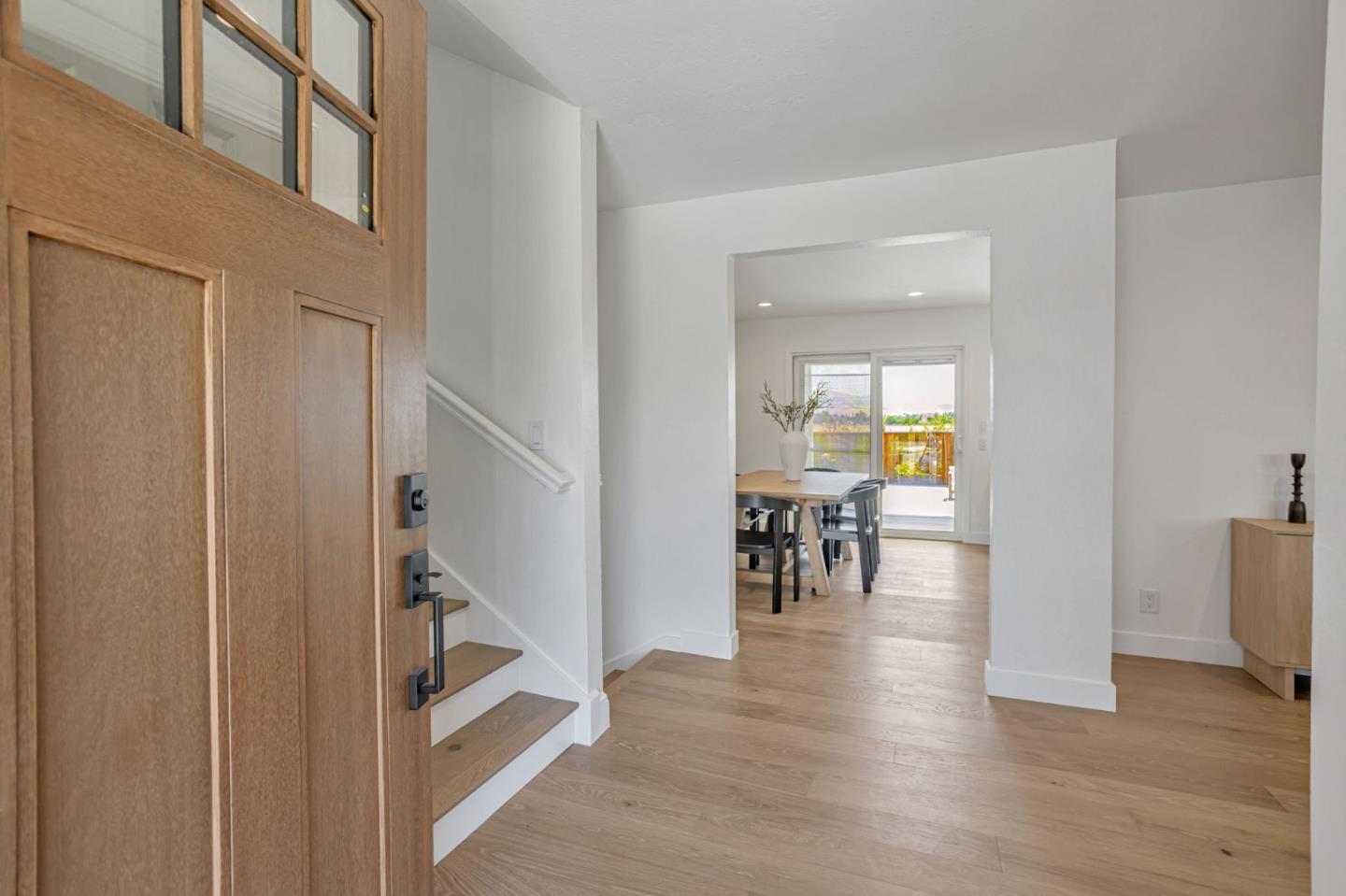 Detail Gallery Image 8 of 77 For 4852 Birmingham Dr, San Jose,  CA 95136 - 4 Beds | 2/1 Baths