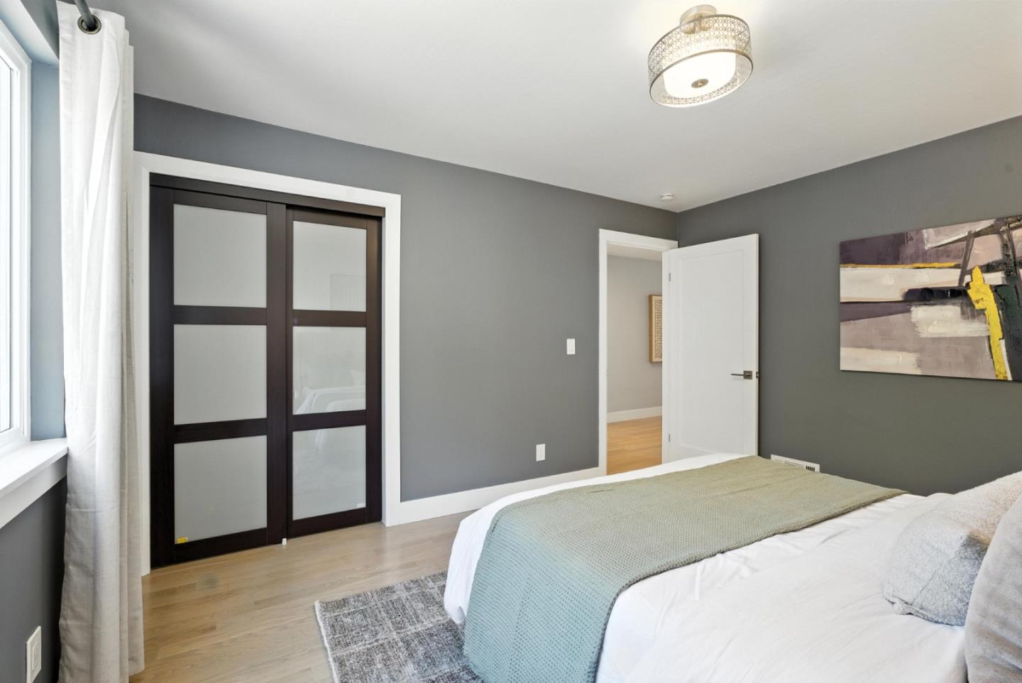 Detail Gallery Image 16 of 61 For 30 Gilroy St, San Francisco,  CA 94124 - 5 Beds | 3 Baths