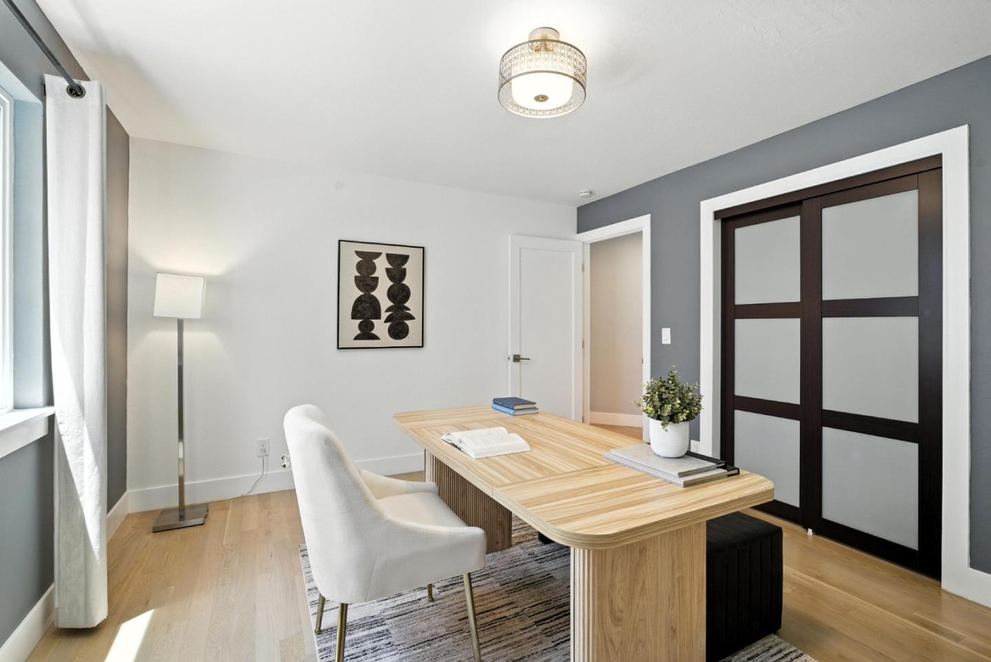 Detail Gallery Image 17 of 61 For 30 Gilroy St, San Francisco,  CA 94124 - 5 Beds | 3 Baths