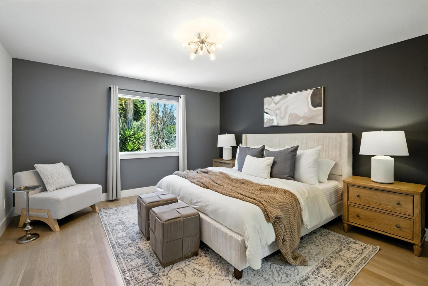 Detail Gallery Image 19 of 61 For 30 Gilroy St, San Francisco,  CA 94124 - 5 Beds | 3 Baths