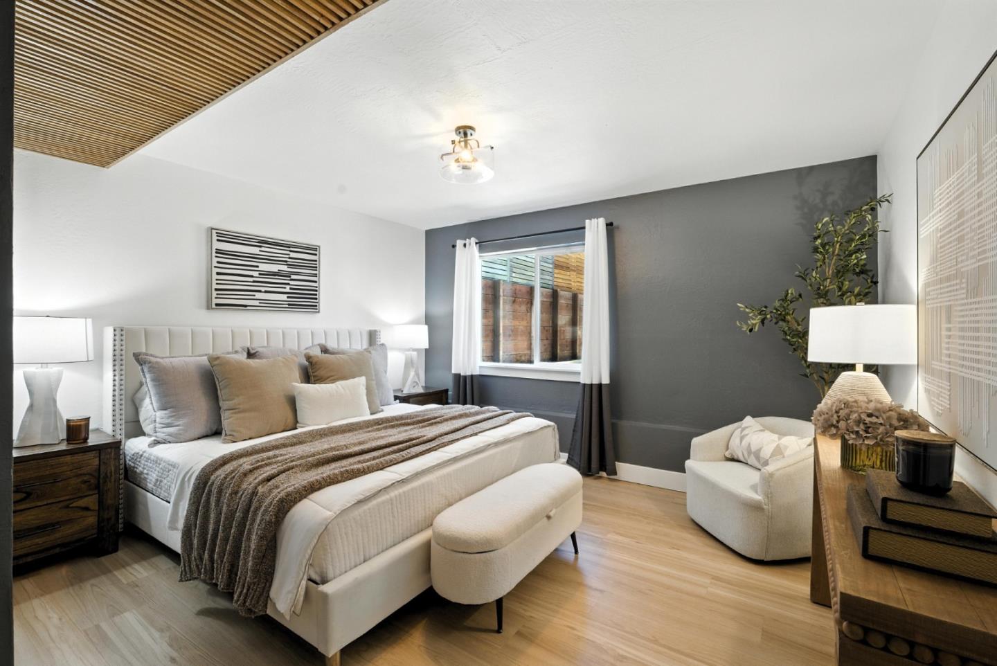 Detail Gallery Image 34 of 61 For 30 Gilroy St, San Francisco,  CA 94124 - 5 Beds | 3 Baths