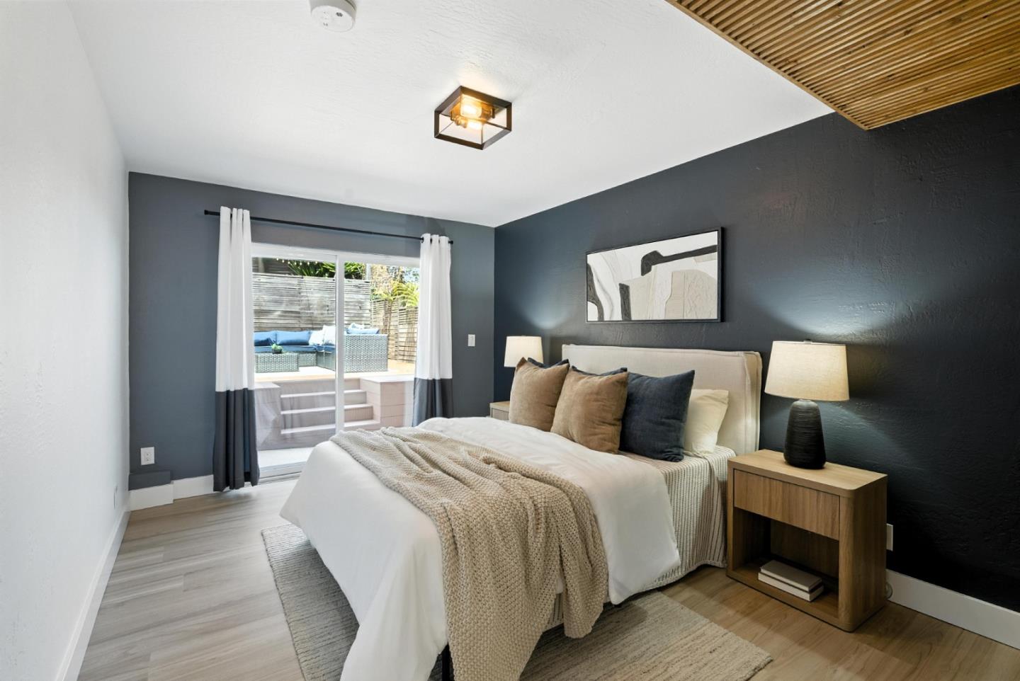 Detail Gallery Image 37 of 61 For 30 Gilroy St, San Francisco,  CA 94124 - 5 Beds | 3 Baths