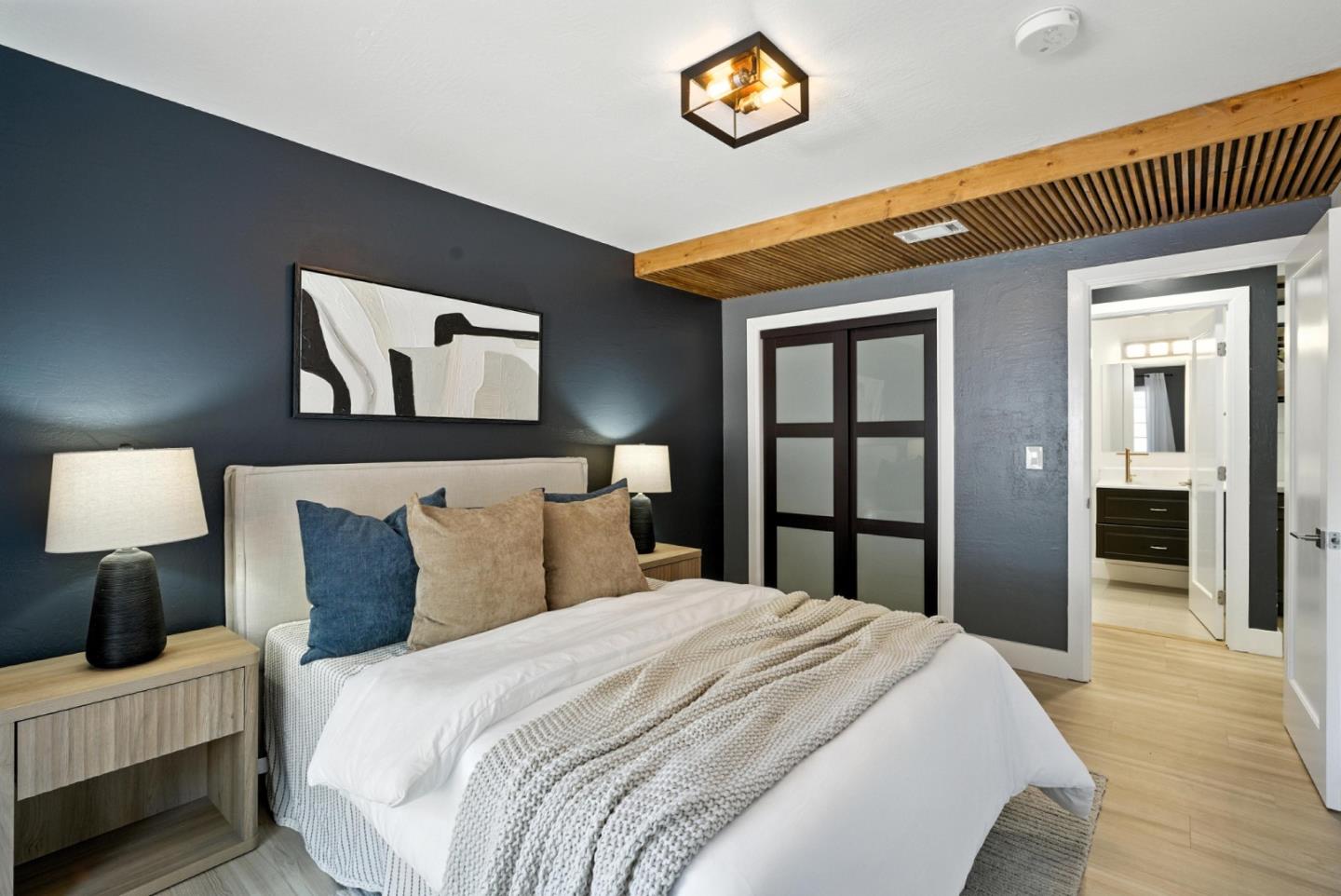 Detail Gallery Image 38 of 61 For 30 Gilroy St, San Francisco,  CA 94124 - 5 Beds | 3 Baths
