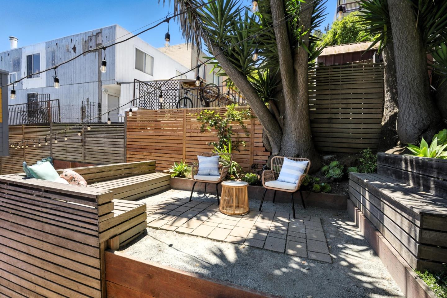 Detail Gallery Image 42 of 61 For 30 Gilroy St, San Francisco,  CA 94124 - 5 Beds | 3 Baths