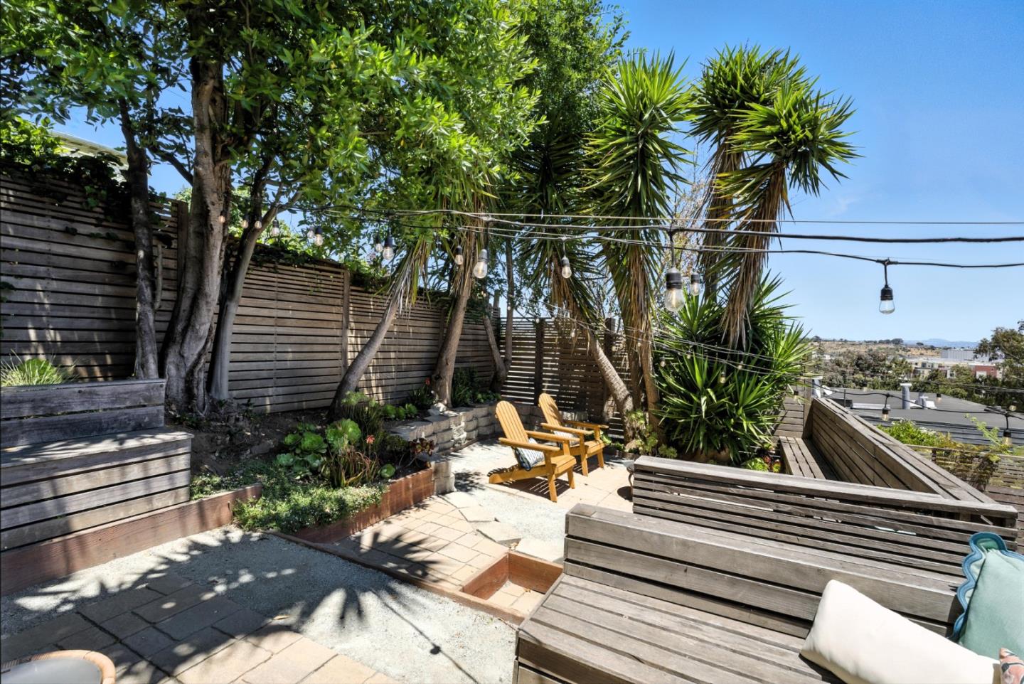 Detail Gallery Image 46 of 61 For 30 Gilroy St, San Francisco,  CA 94124 - 5 Beds | 3 Baths