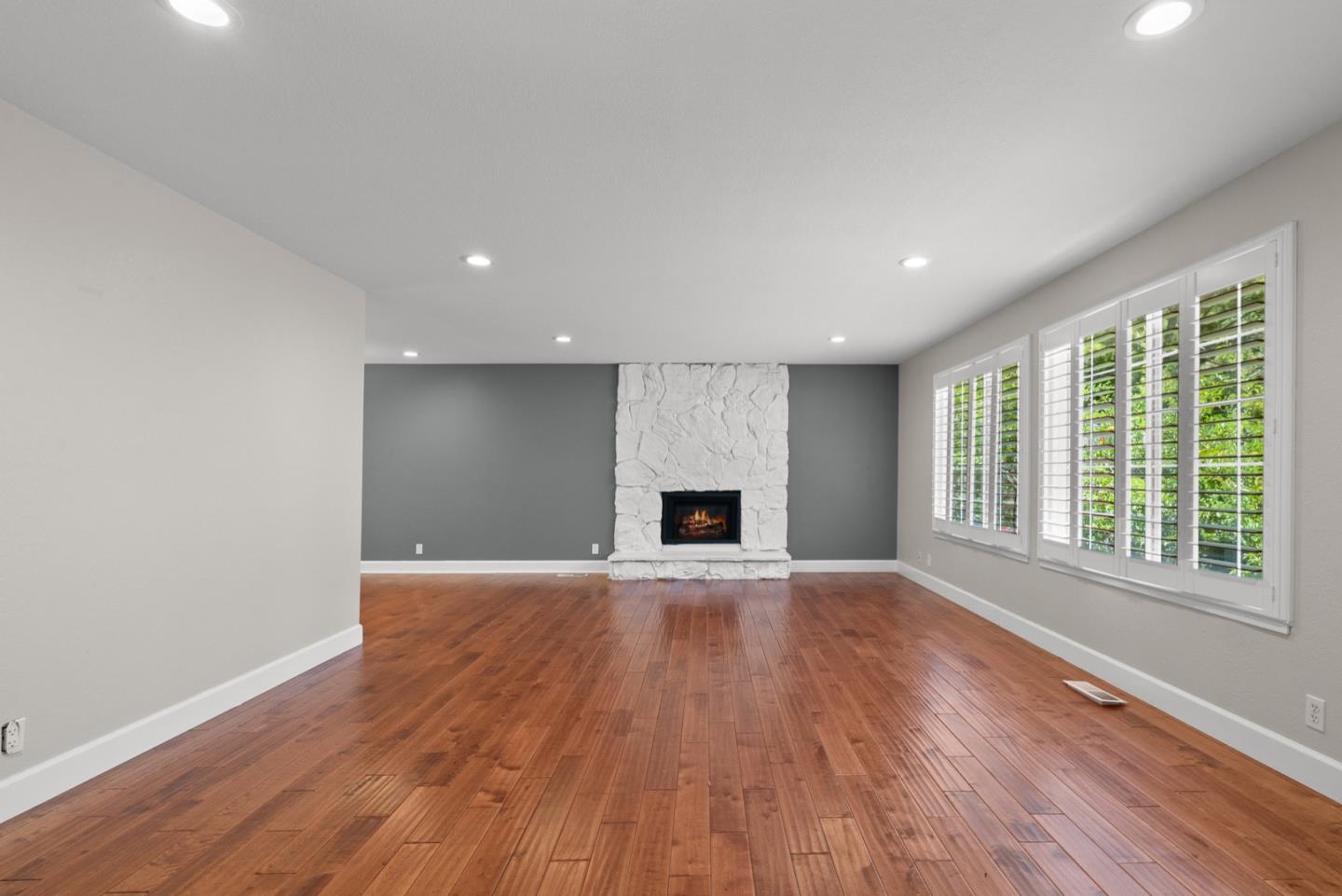 Detail Gallery Image 2 of 32 For 52 Mar Monte Ave, La Selva Beach,  CA 95076 - 4 Beds | 3 Baths