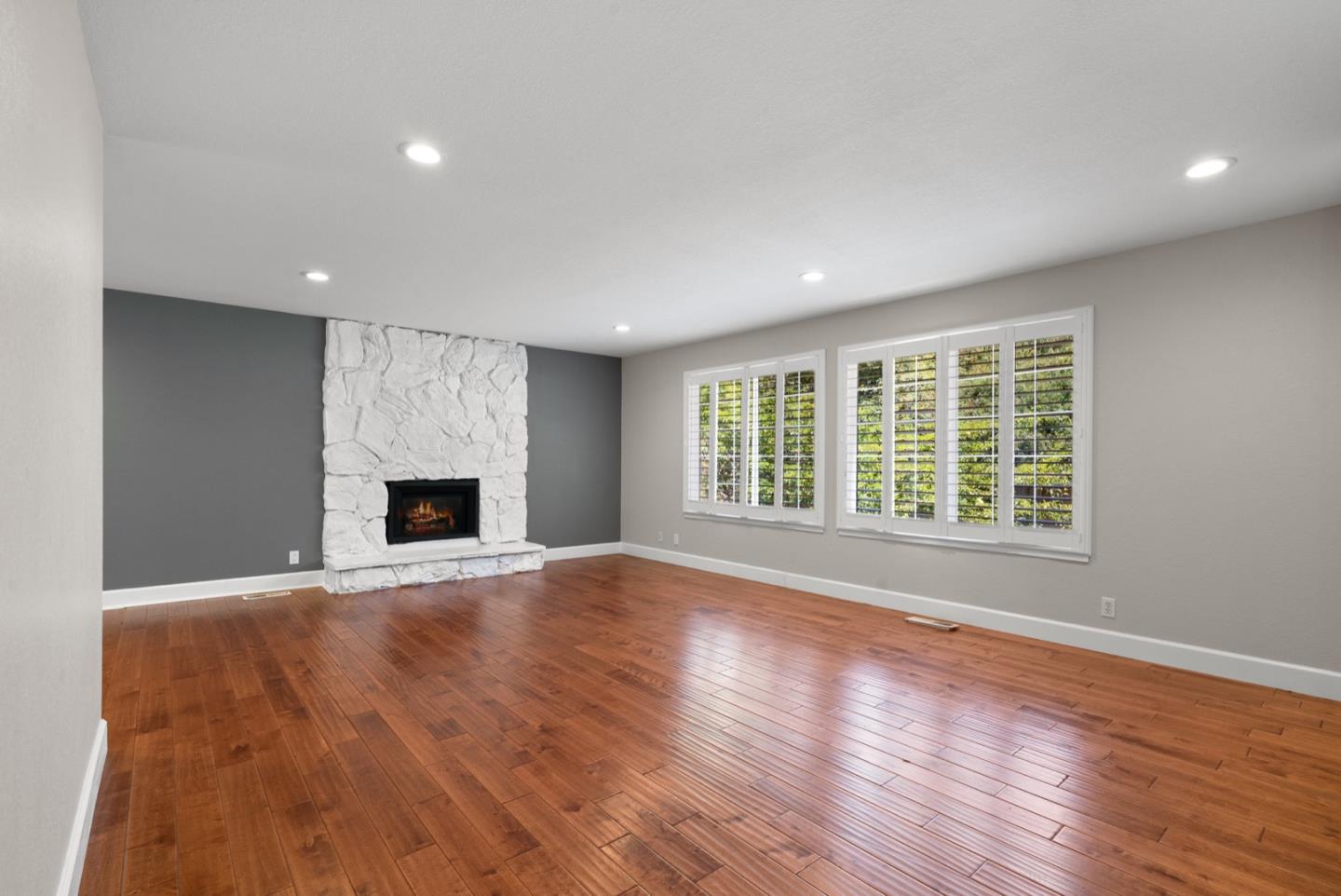 Detail Gallery Image 3 of 32 For 52 Mar Monte Ave, La Selva Beach,  CA 95076 - 4 Beds | 3 Baths