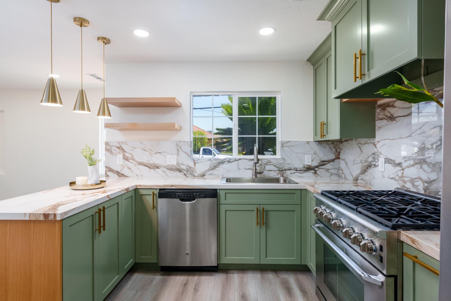 Detail Gallery Image 14 of 31 For 1107 N 4th, San Jose,  CA 95112 - 3 Beds | 2 Baths