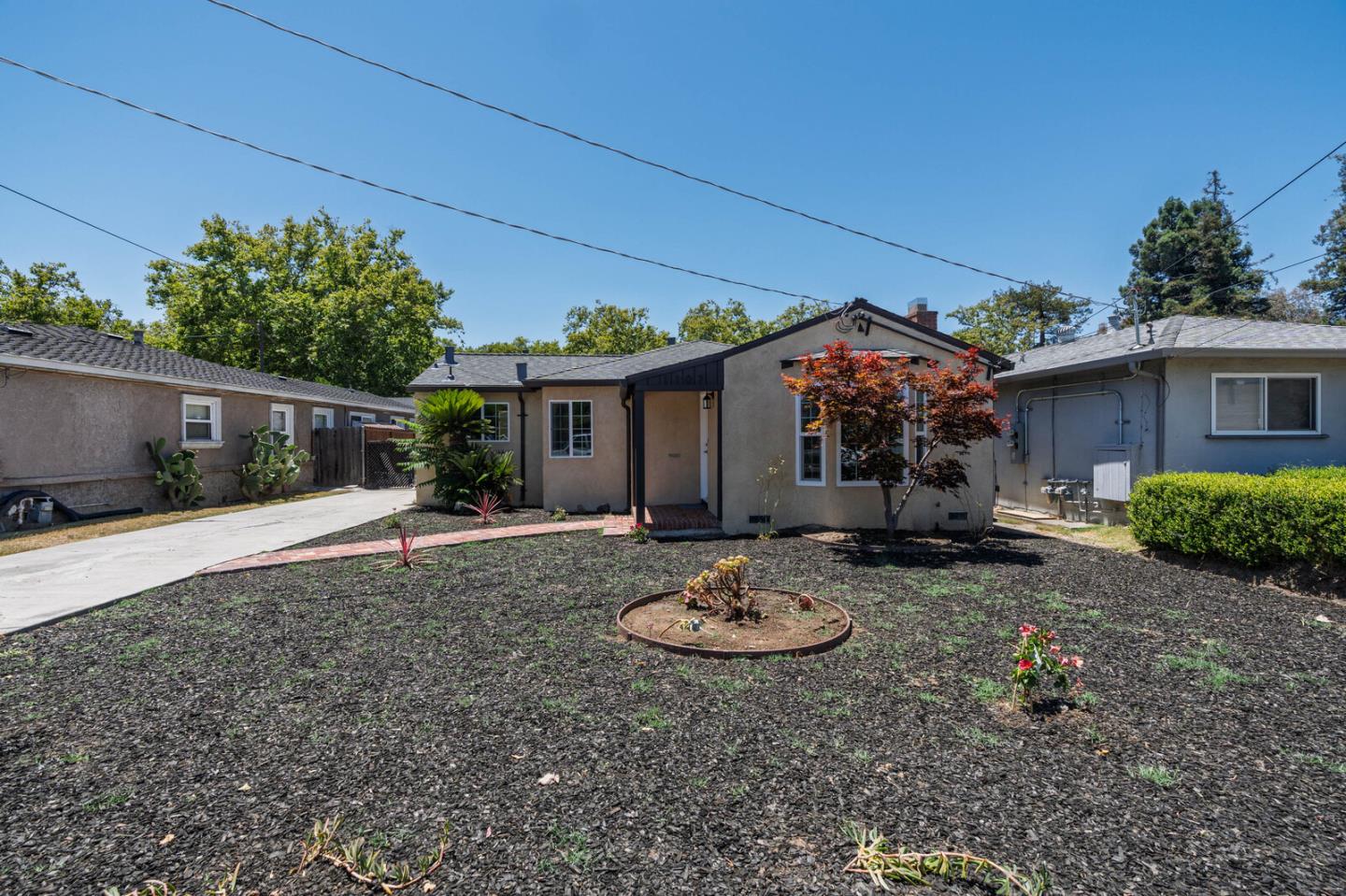 Detail Gallery Image 2 of 31 For 1107 N 4th, San Jose,  CA 95112 - 3 Beds | 2 Baths