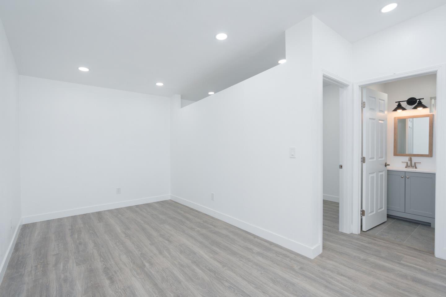 Detail Gallery Image 24 of 31 For 1107 N 4th, San Jose,  CA 95112 - 3 Beds | 2 Baths
