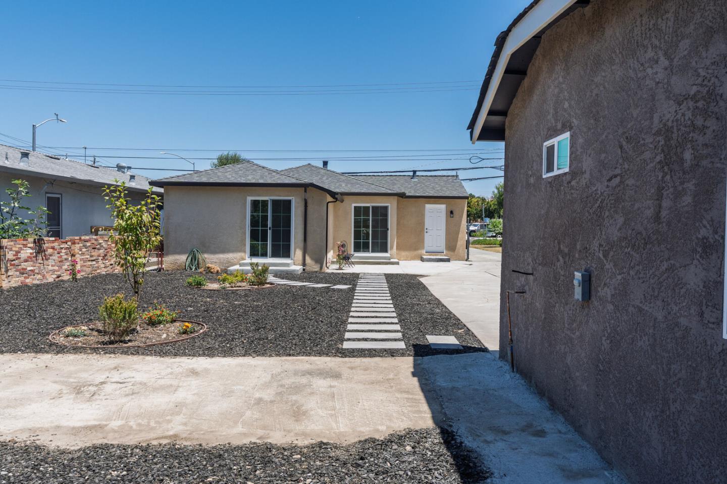 Detail Gallery Image 7 of 31 For 1107 N 4th, San Jose,  CA 95112 - 3 Beds | 2 Baths