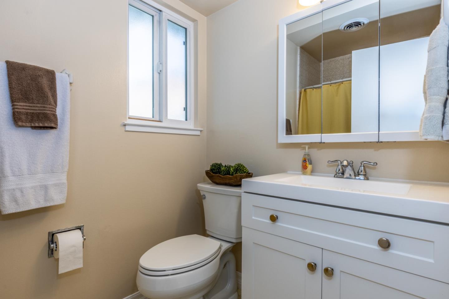 Detail Gallery Image 19 of 29 For 672 Sonoma Ct, Livermore,  CA 94550 - 3 Beds | 2 Baths