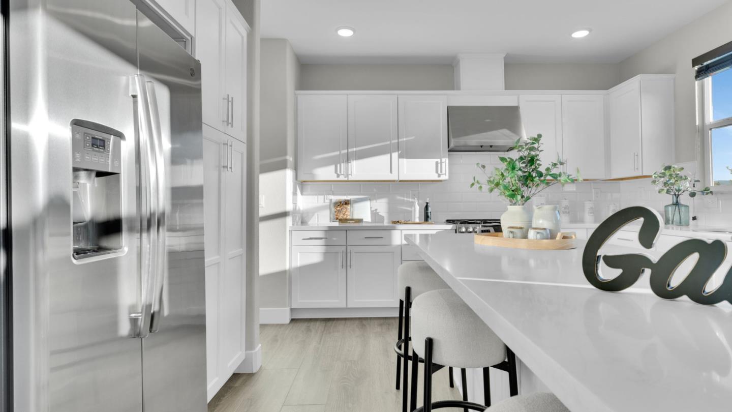 Detail Gallery Image 11 of 52 For 820 E Duane Ave #1,  Sunnyvale,  CA 94085 - 4 Beds | 3/1 Baths