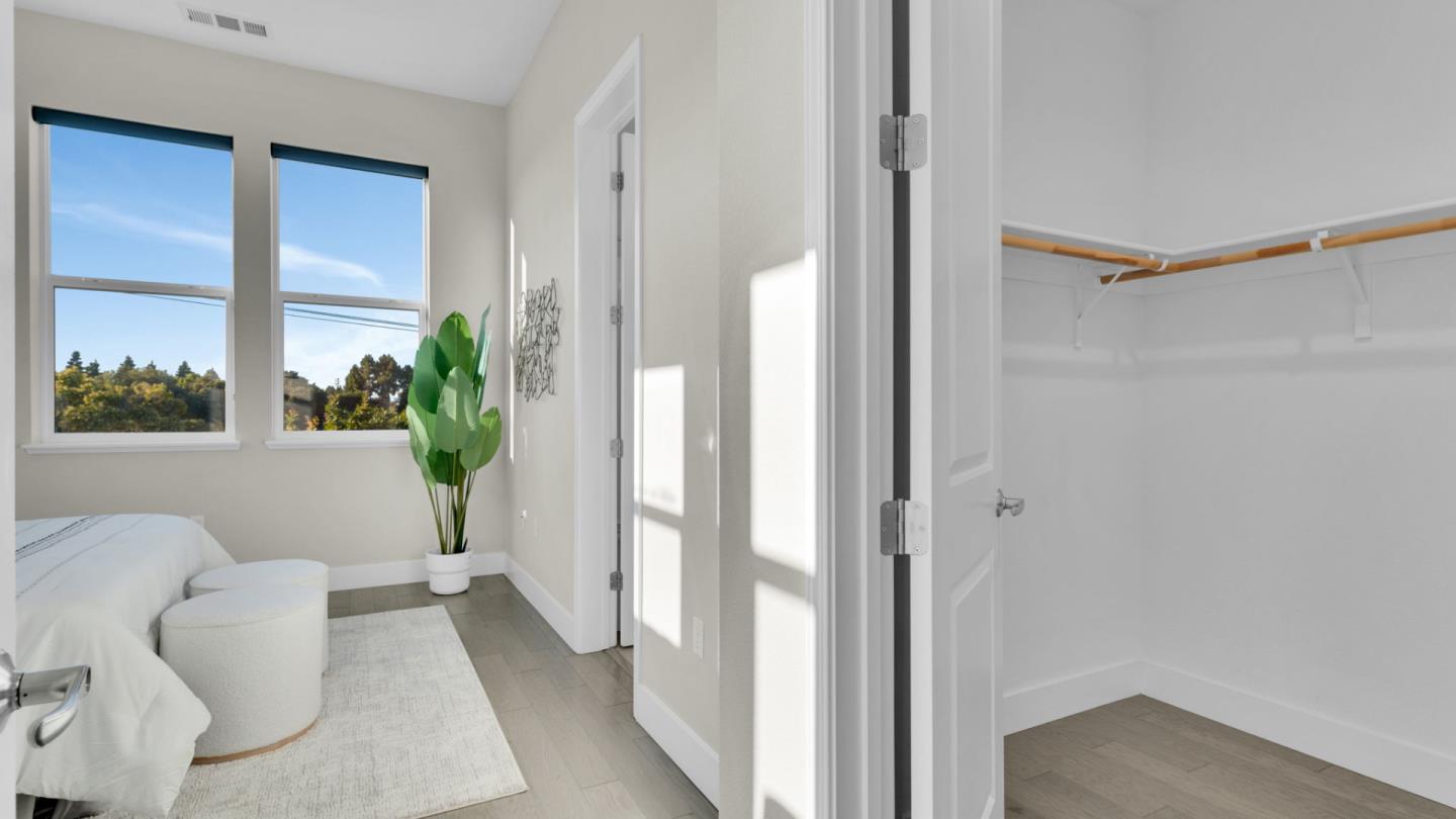 Detail Gallery Image 25 of 52 For 820 E Duane Ave #1,  Sunnyvale,  CA 94085 - 4 Beds | 3/1 Baths
