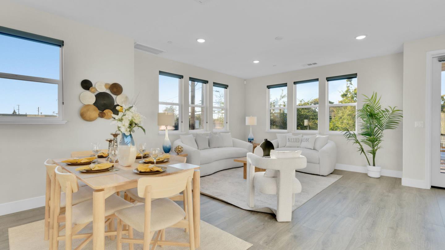 Detail Gallery Image 3 of 52 For 820 E Duane Ave #1,  Sunnyvale,  CA 94085 - 4 Beds | 3/1 Baths