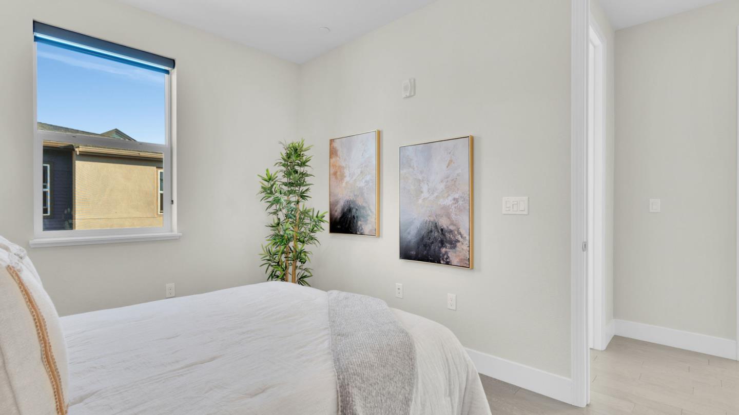 Detail Gallery Image 32 of 52 For 820 E Duane Ave #1,  Sunnyvale,  CA 94085 - 4 Beds | 3/1 Baths