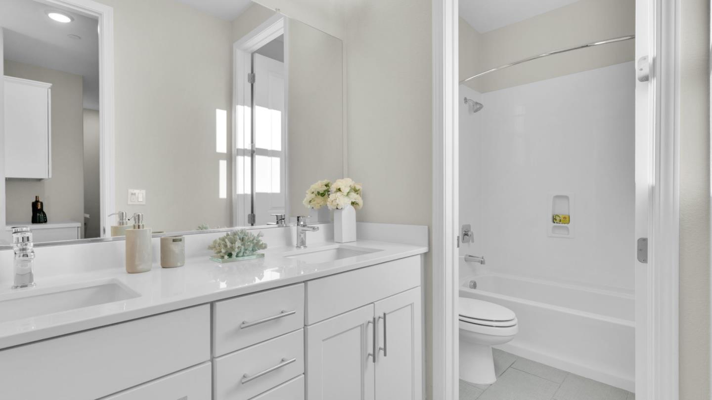 Detail Gallery Image 33 of 52 For 820 E Duane Ave #1,  Sunnyvale,  CA 94085 - 4 Beds | 3/1 Baths