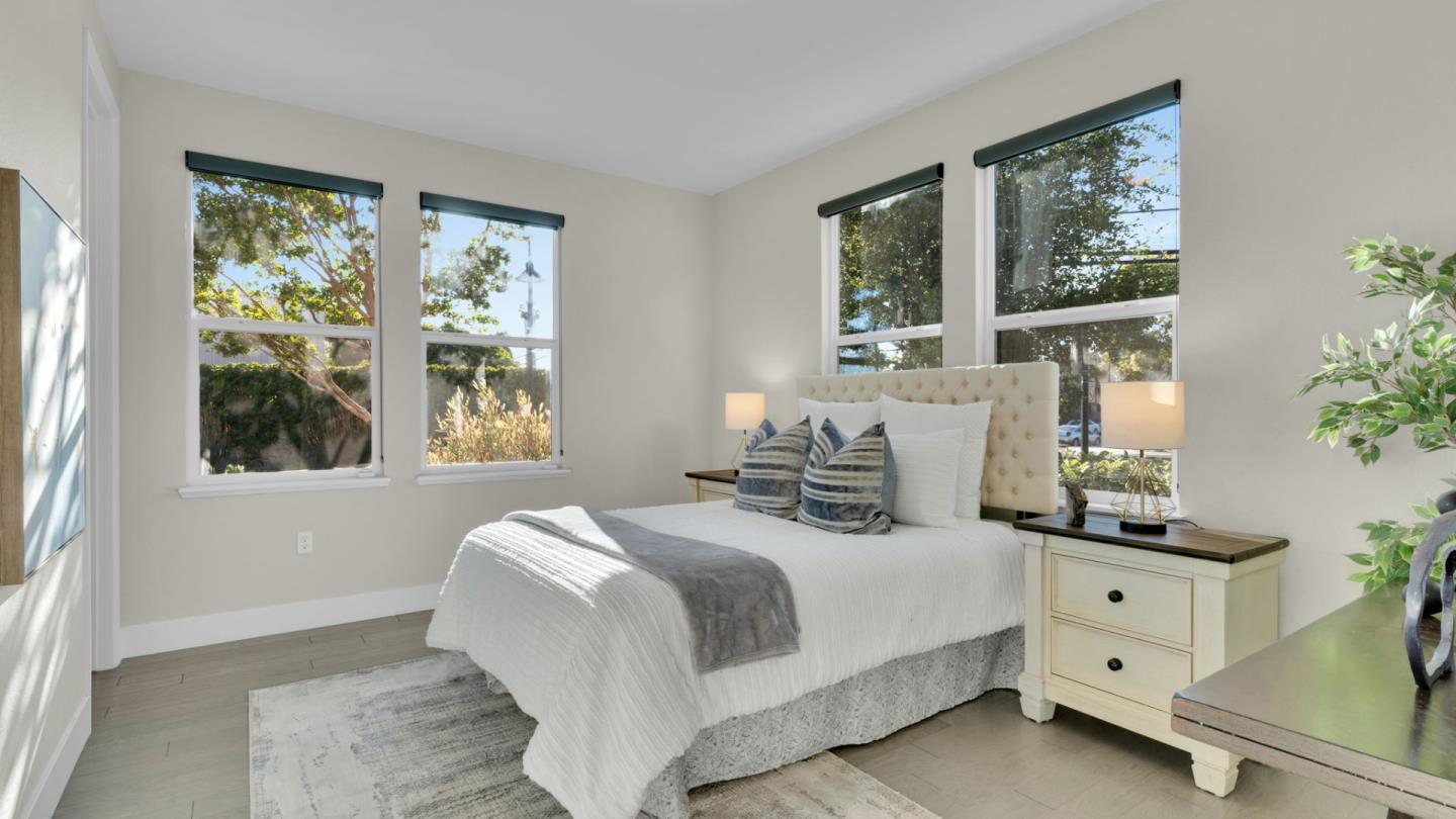 Detail Gallery Image 34 of 52 For 820 E Duane Ave #1,  Sunnyvale,  CA 94085 - 4 Beds | 3/1 Baths