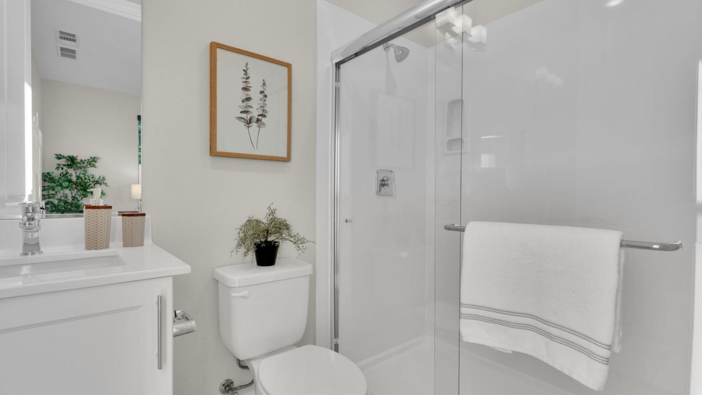 Detail Gallery Image 42 of 52 For 820 E Duane Ave #1,  Sunnyvale,  CA 94085 - 4 Beds | 3/1 Baths