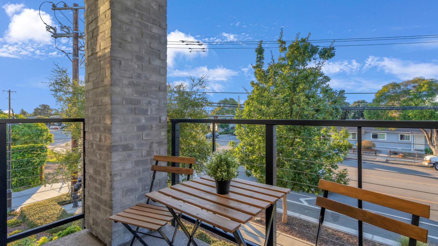 Detail Gallery Image 47 of 52 For 820 E Duane Ave #1,  Sunnyvale,  CA 94085 - 4 Beds | 3/1 Baths