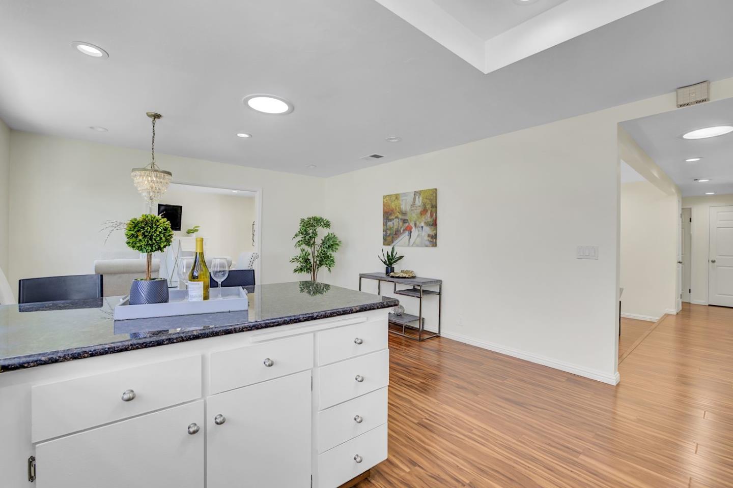 Detail Gallery Image 13 of 43 For 34863 Warwick Ct, Fremont,  CA 94555 - 3 Beds | 2 Baths