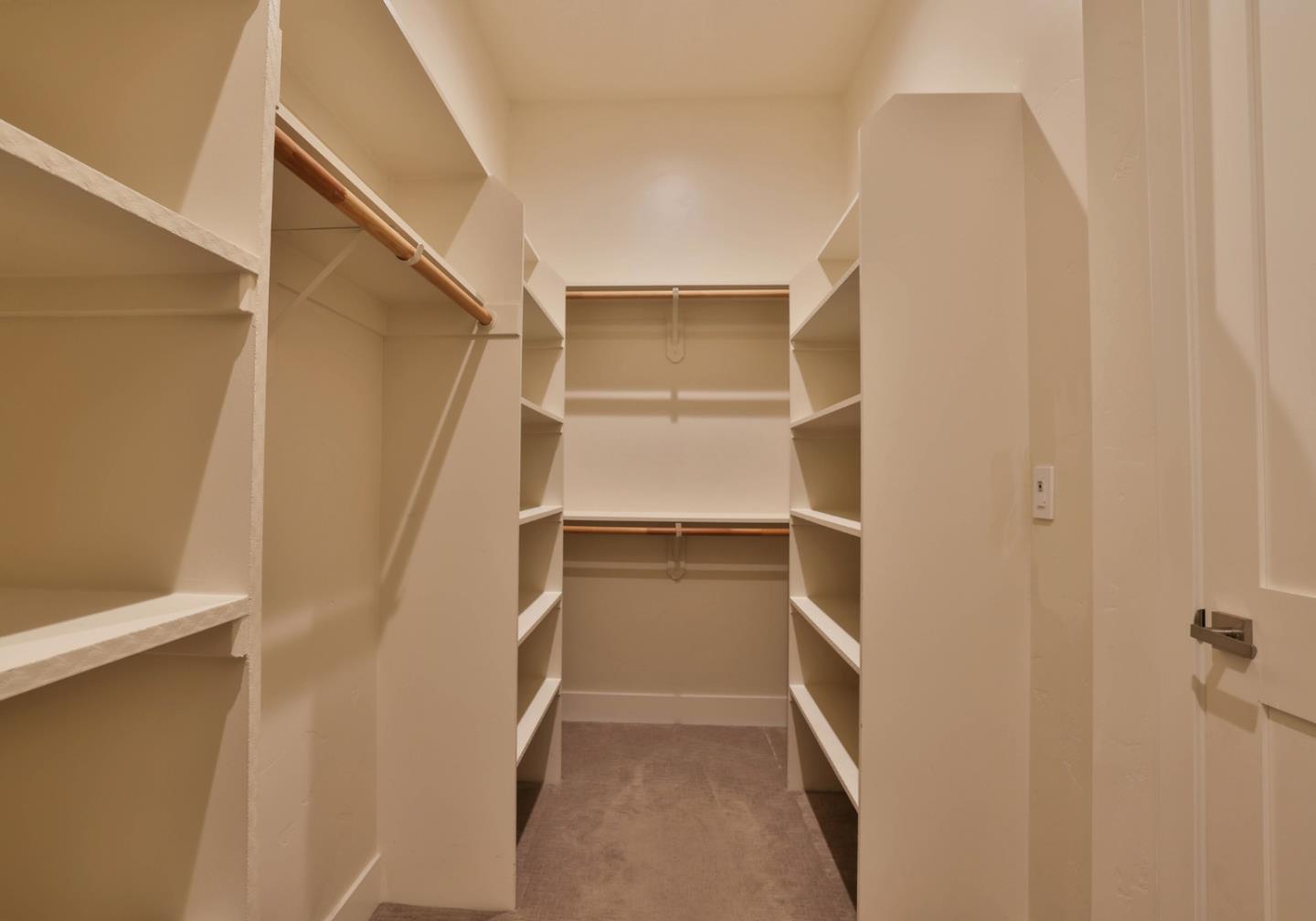 Detail Gallery Image 15 of 29 For 102 Hildebrand Dr, Los Gatos,  CA 95032 - 4 Beds | 2/1 Baths