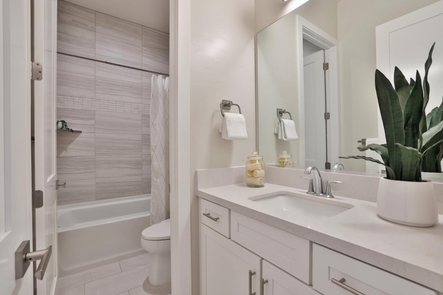 Detail Gallery Image 17 of 29 For 102 Hildebrand Dr, Los Gatos,  CA 95032 - 4 Beds | 2/1 Baths