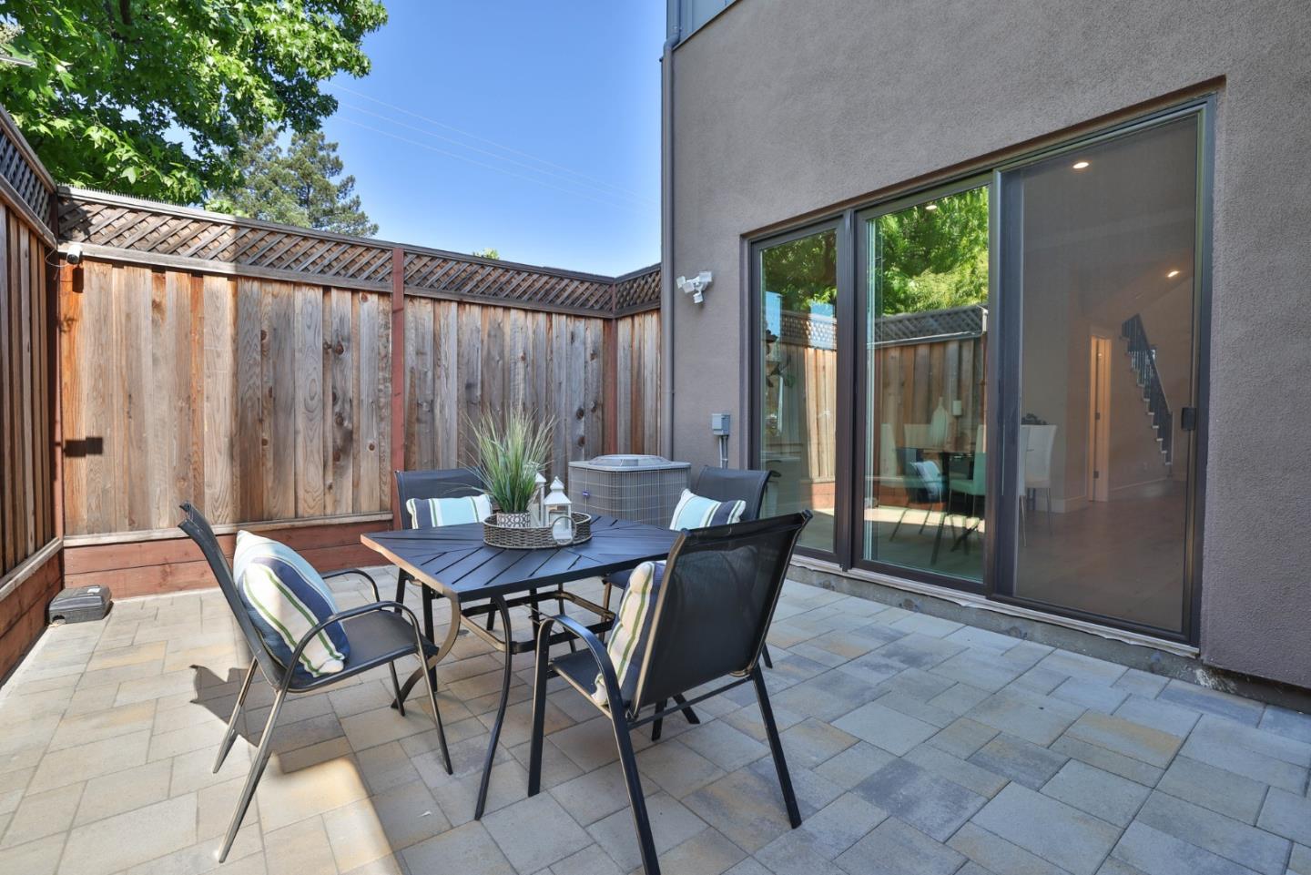 Detail Gallery Image 23 of 29 For 102 Hildebrand Dr, Los Gatos,  CA 95032 - 4 Beds | 2/1 Baths